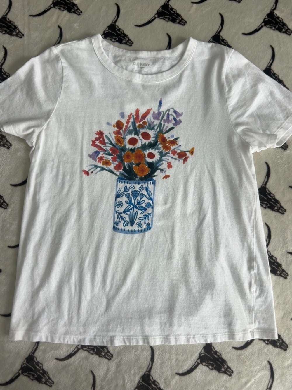 Old Navy White Floral Graphic Tee Size M 100% Cotton